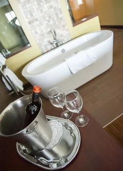 On The Harbour Hotel Prince Rupert