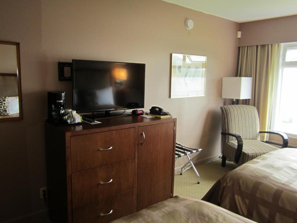 On The Harbour Hotel 3*