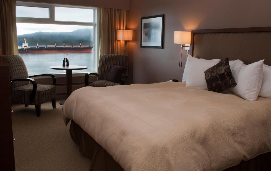 Hotel On The Harbour Prince Rupert